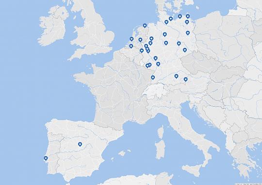 Europakarte mit Markierungen der teilnehmenden Zentren des TOFU-Registers.